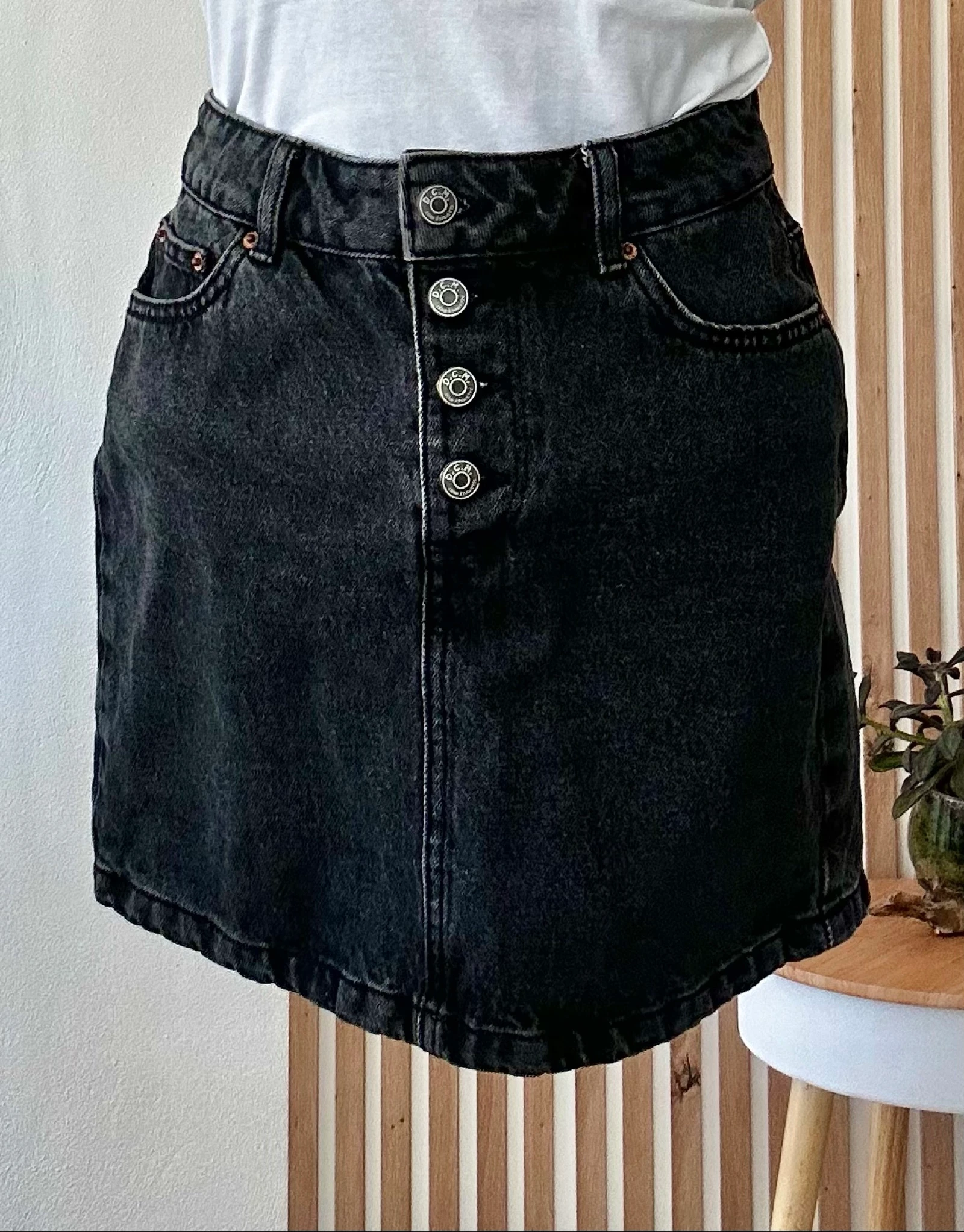 Distressed black denim skirt Jennyfer – Size XS – Buttoned – photo 3